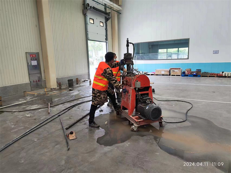 广陵厂房地面下沉塌陷注浆加固施工